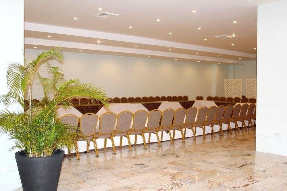 Torres De Alba Hotel & Suites Panama City Luaran gambar